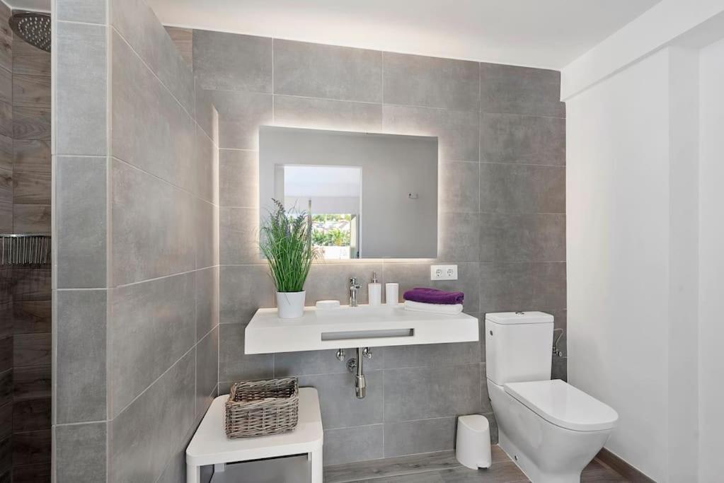 Villa Noka Cala'N Blanes  Luaran gambar